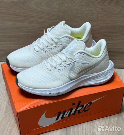 Кроссовки Nike air zoom