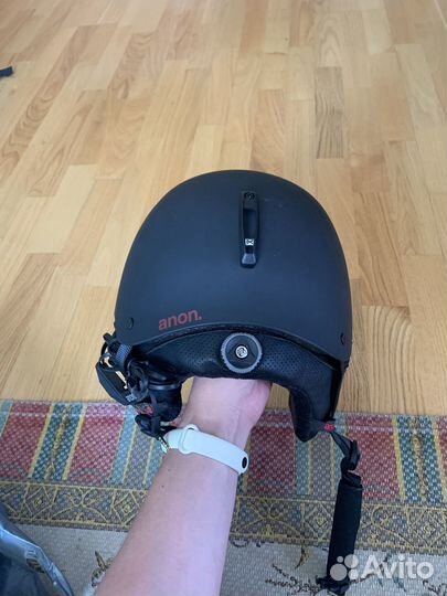 Шлем горнолыжный и очки