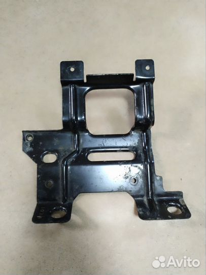 Кронштейн радиатора mazda bt 50