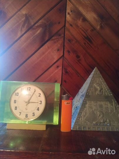 Часы настольные СССР