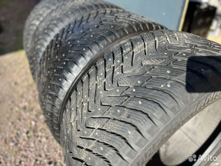 Nokian Tyres Hakkapeliitta 8 SUV 275/45 R21 и 315/40 R21
