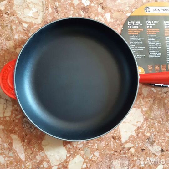 Сковорода/сотейник Le Creuset чугунная D24