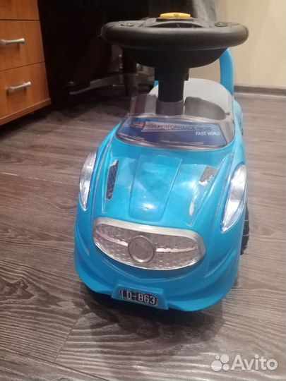 Машинка каталка толокар
