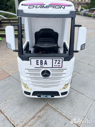 Детский электромобиль бу