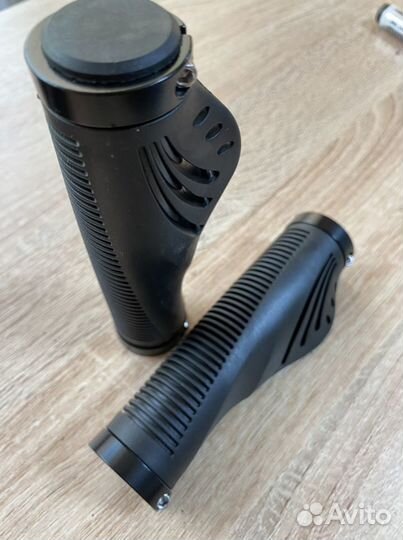 Грипсы для велосипеда