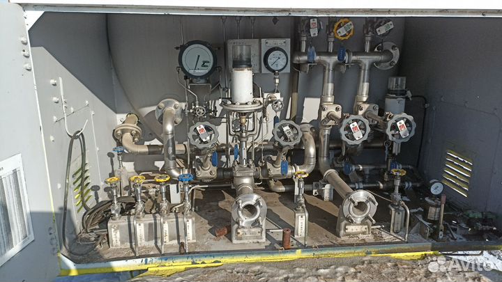 Цистерна криогенная для перевозки кислорода. Азота