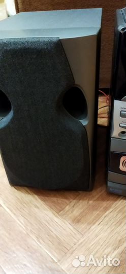 Музыкальный центр L FFH217