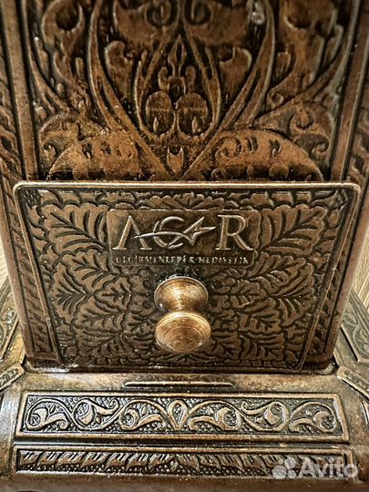 Кофемолка ручная Турецкая