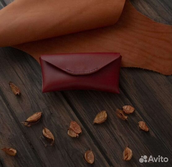 Футляр для очков кожаный