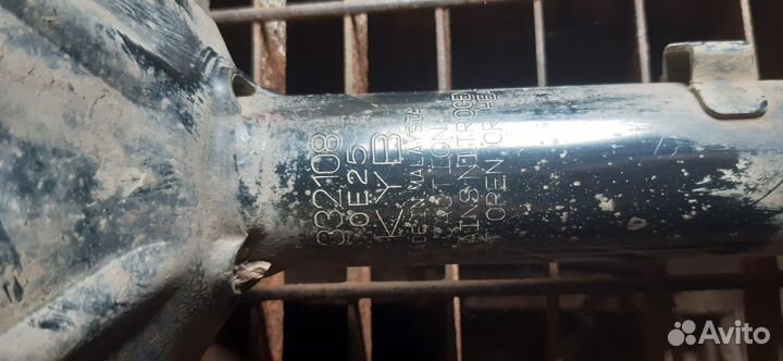 Стойки амортизатора акцент