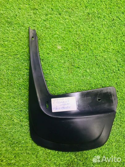 Брызговик задний левый Renault Logan 1