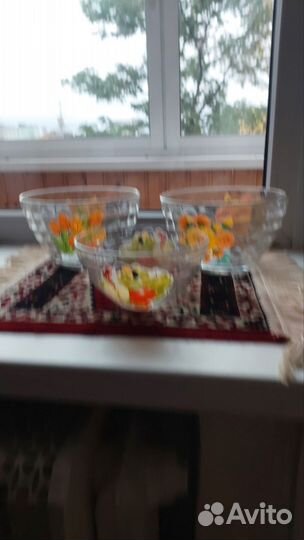 Салатники,заварные чайники,сервировочные блюда