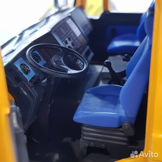 Модель shacman X3000самосвал 1:24