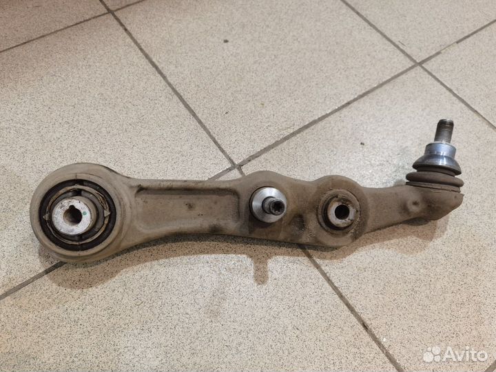 Поперечный рычаг Мерседес W205