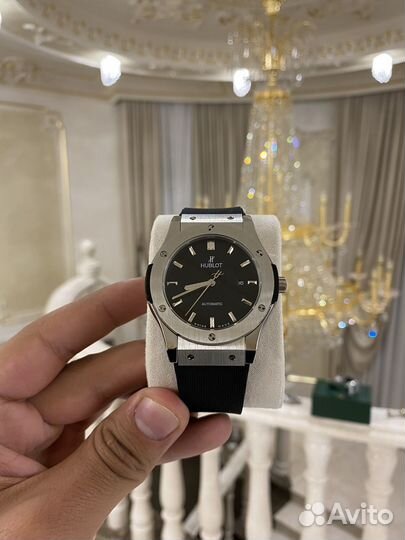 Часы hublot