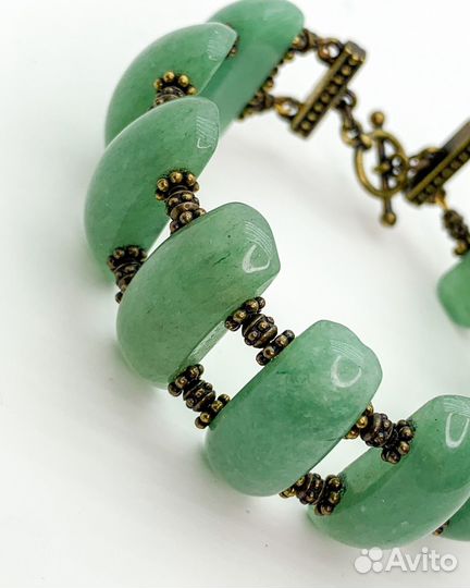 Браслет из нефрита