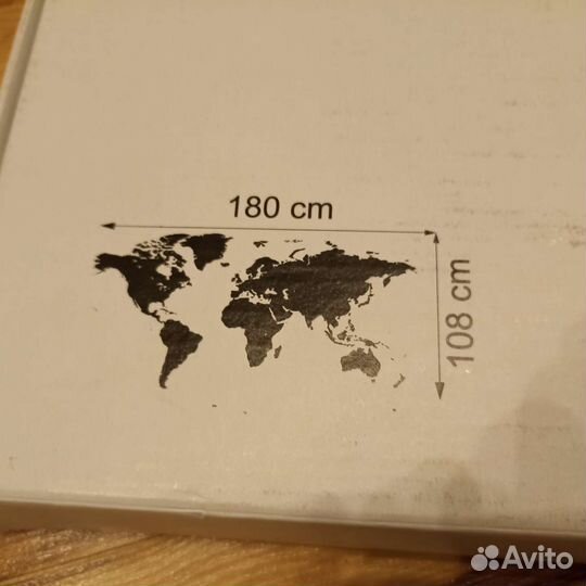 Деревянная карта мира