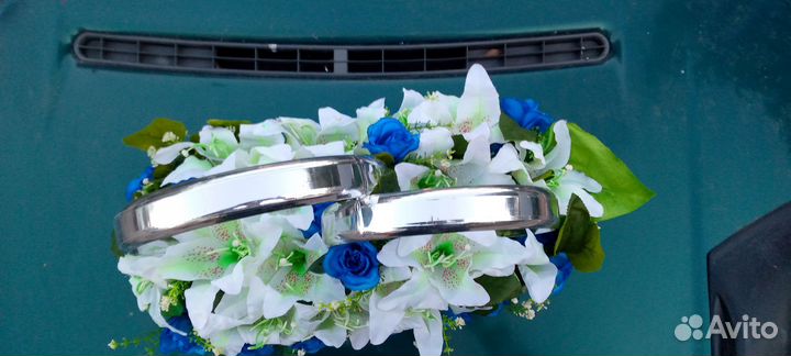 Свадебное украшение на авто