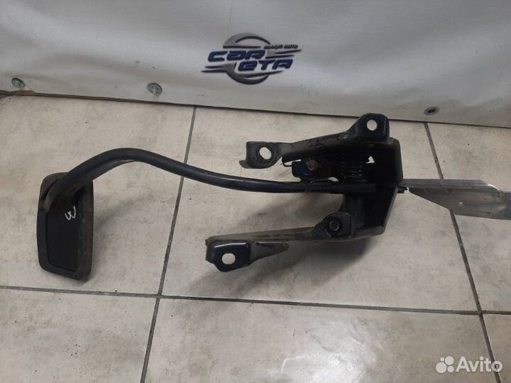 Педаль сцепления Opel Corsa C Z12XE 2004