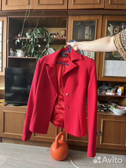 Платье вечернее и пиджак