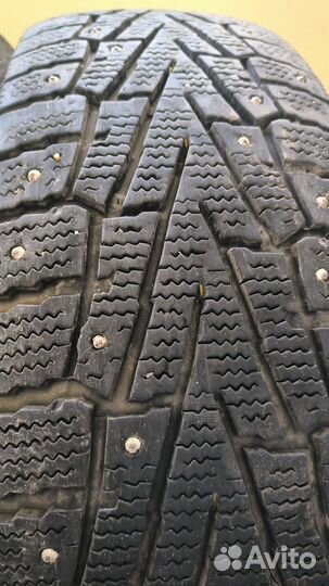 Roadstone Winguard WinSpike SUV 225/70 R16 107