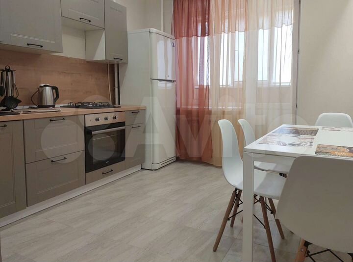 1-к. квартира, 43 м², 6/10 эт.