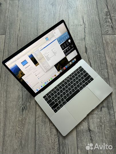 MacBook Pro 15 2019 топ i7/32GB/512SSD/Radeon Pro