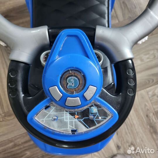 Детская машинка каталка с ручкой