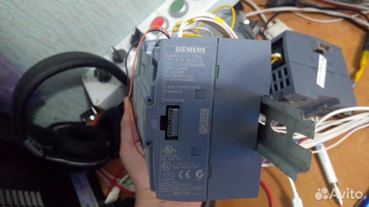 Siemens S7-1200 CPU 1214C 6ES7 214-1AE30-0XB0