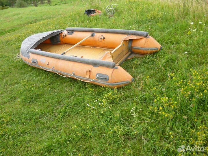 Продам надувную лодку