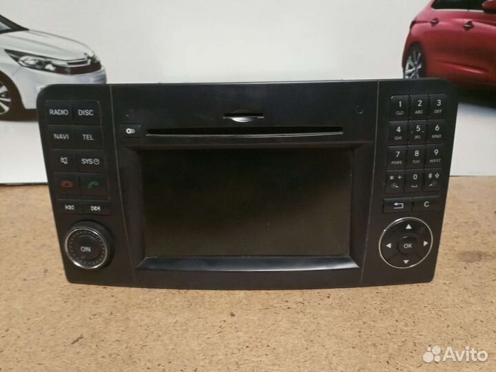 Штатная магнитола Mercedes Benz w164