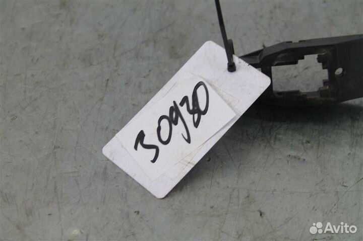 Кронштейн ручки Nissan Pathfinder R51