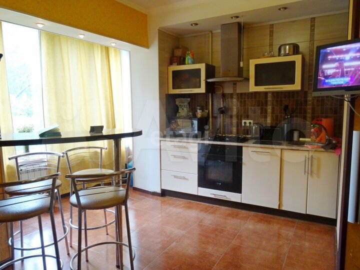 2-к. квартира, 50 м², 2/9 эт.