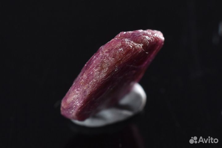 Красный корунд (рубин). Лот №958