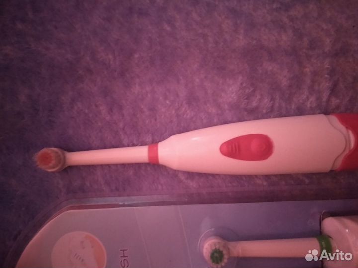 Зубная щетка