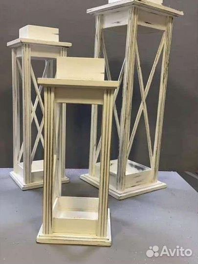 Подсвечник из дерева