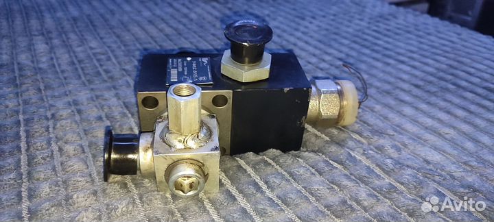 Гидрораспределитель