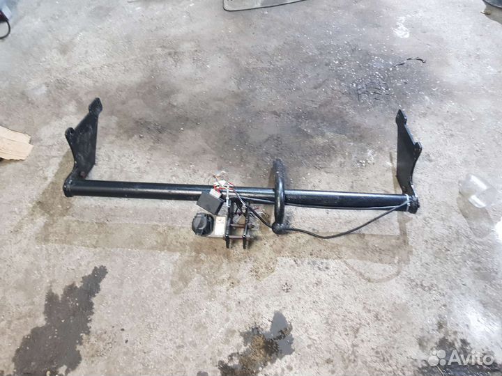 Фаркоп на Ford Focus