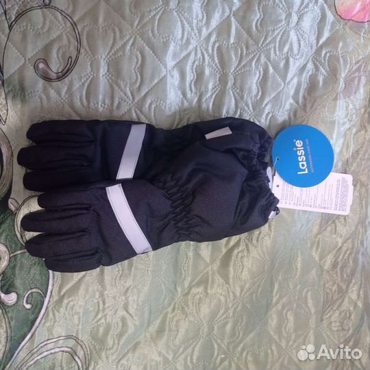 Новые перчатки Lassie