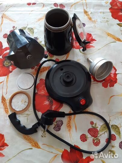 Яйцеварка, будильник, кофеварка на запчасти