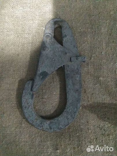 Карабин с фиксатором