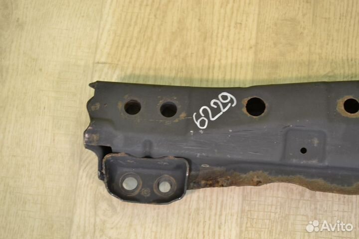 Балка поперечная Тойота Рав 4 Лексус NX