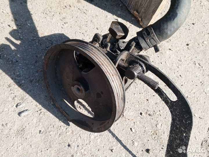 Насос гур Ниссан Примьера П12 1.6 мт