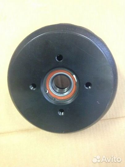 Барабан тормозной F200 98х4 М12х1,5 с фланцем пра