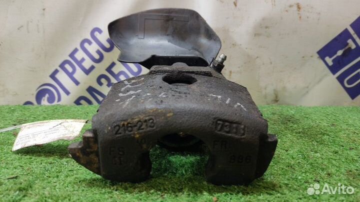 Суппорт передний левый Skoda Fabia хэтчбек 1.2