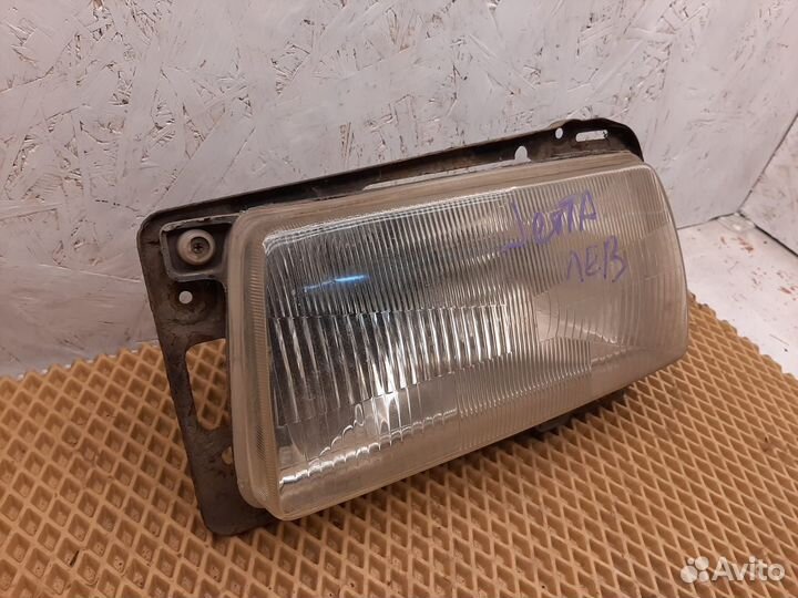 Левая фара Volkswagen Jetta 2