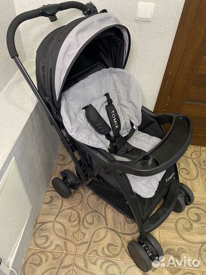 Прогулочная коляска tomix