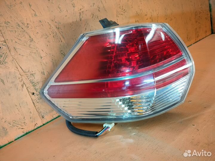 Оригинал б.у t32 X-trail L / R фонарь отличный