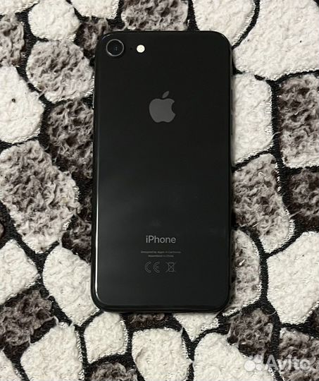 iPhone 8, 64 ГБ