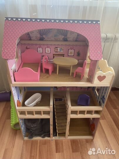 Домик кукольный